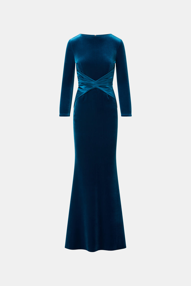 Jaslette Velvet Gown   1