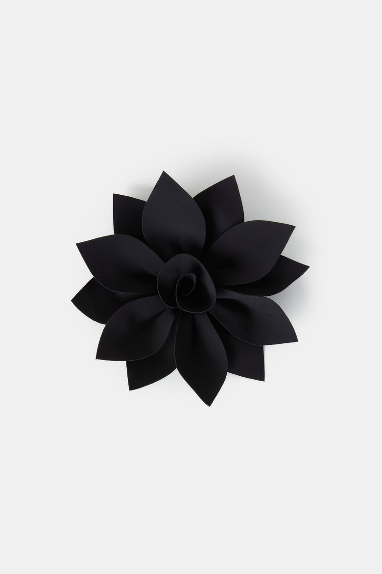 Big Flower Brooch   1