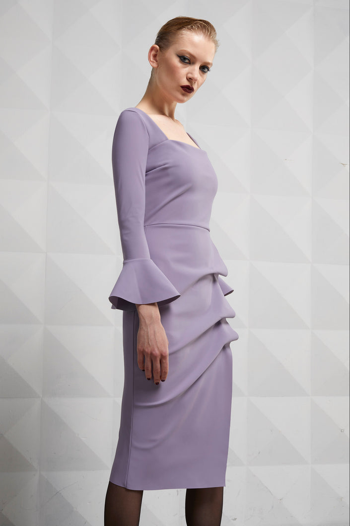 elegant lilac knee-length dress