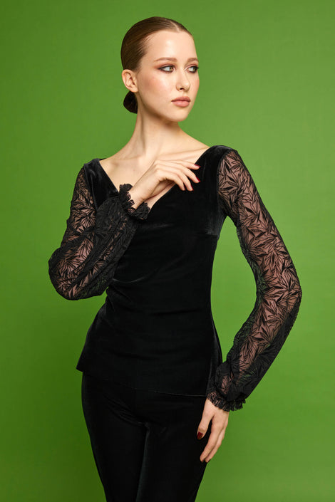 LOGHTEKA VELVET AND LACE TOP